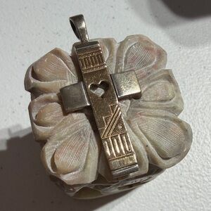 Carolyn Pollack Roderick Tenario 14k Sterling cross pendant (2)